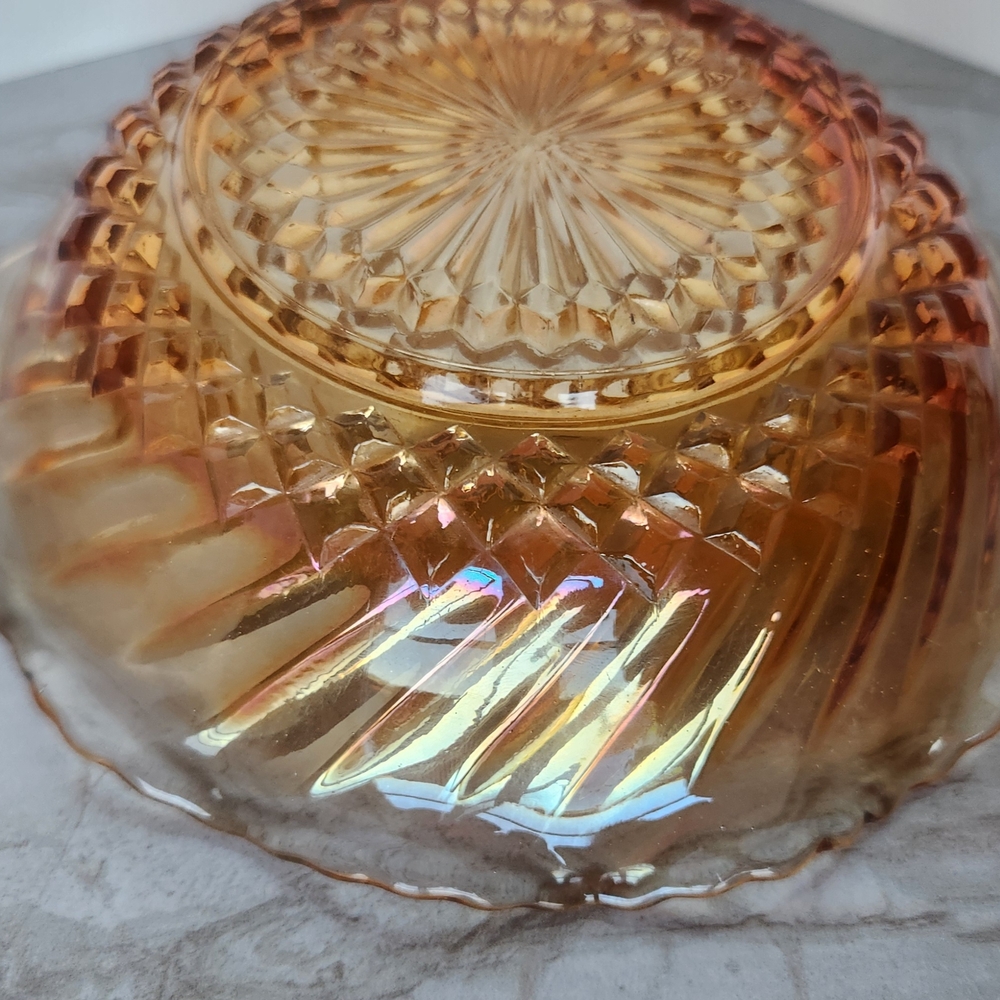 Anchor Hocking Amber Glass Decorative Bowl - Picture 5 of 7